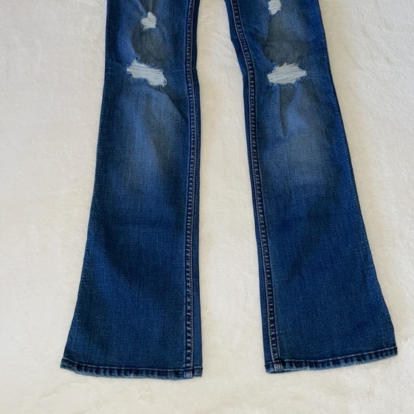 Hollister Low-Rise Boot Jeans - Picture 2 of 7